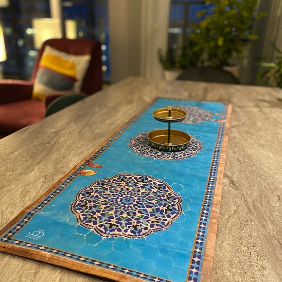 Tabble runner - Picture 8 of 16